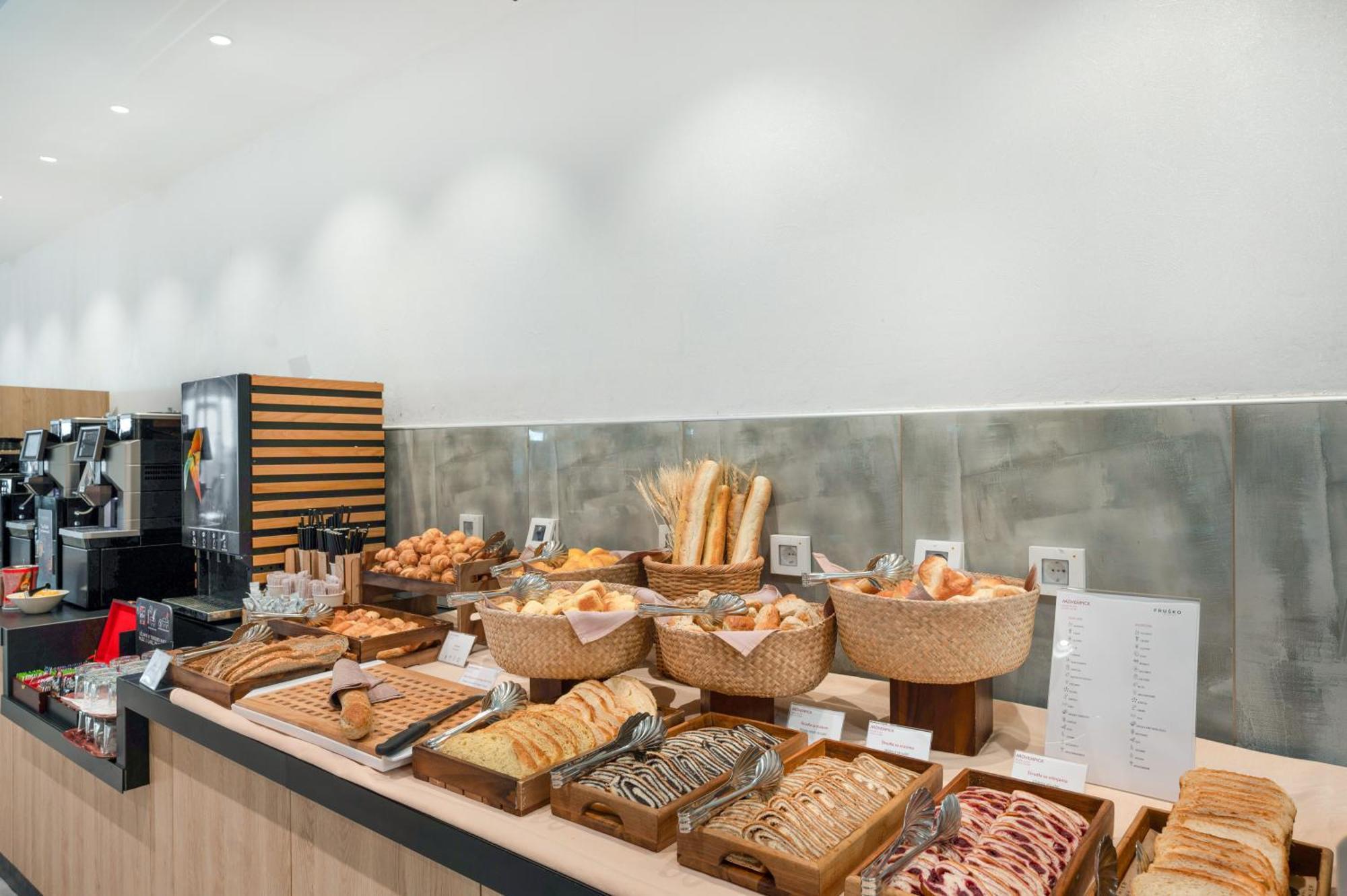 Movenpick And Fruske Terme 4* Vrdnik