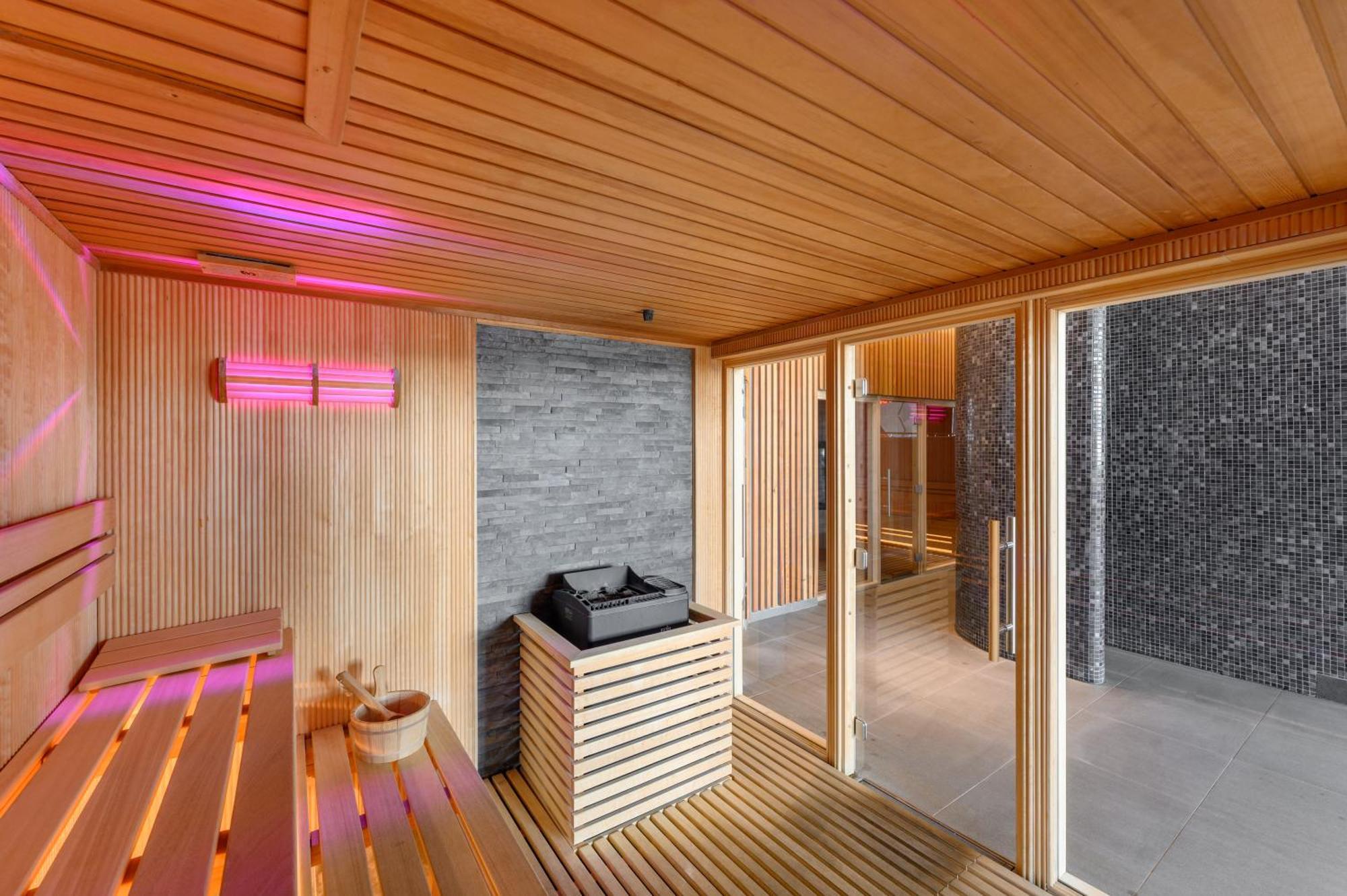 Movenpick And Fruske Terme Hotel